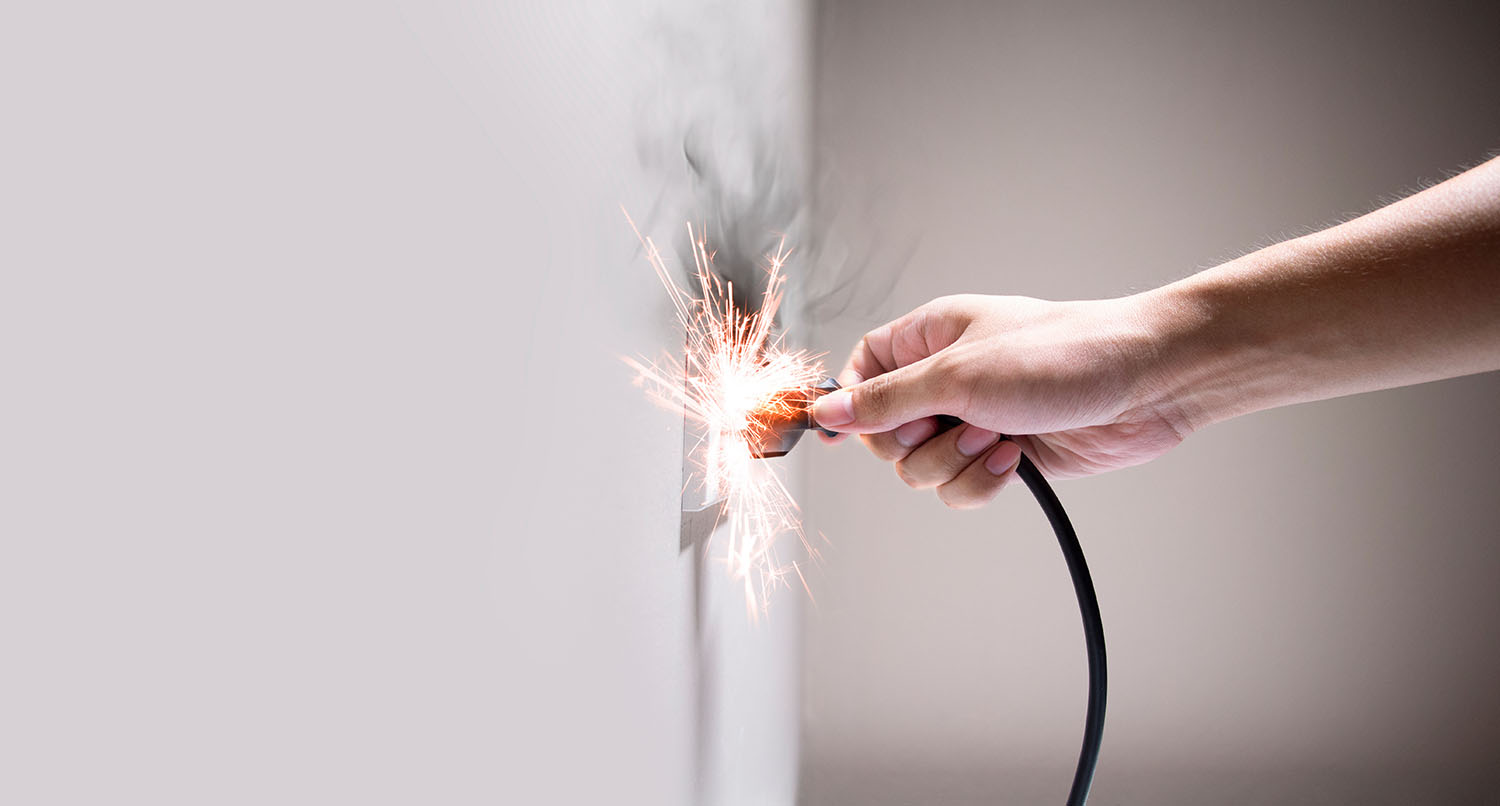 7 Signs That You Should Call an Electrician